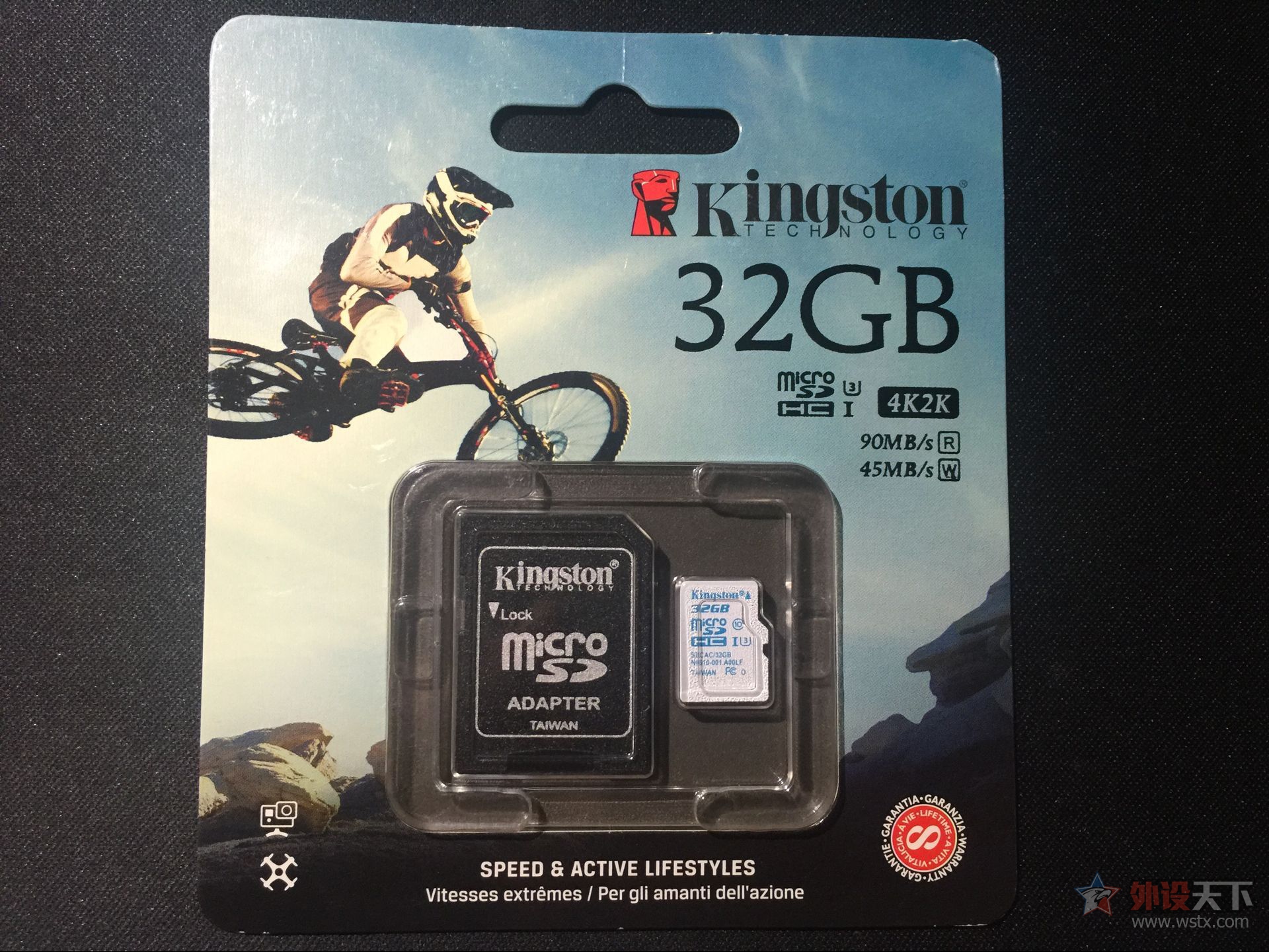 ��ʿ��32GB Class10 UHS-I U3���ٴ洢������