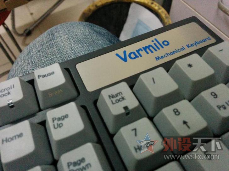 �����ա������ۡ�������104�����������е����