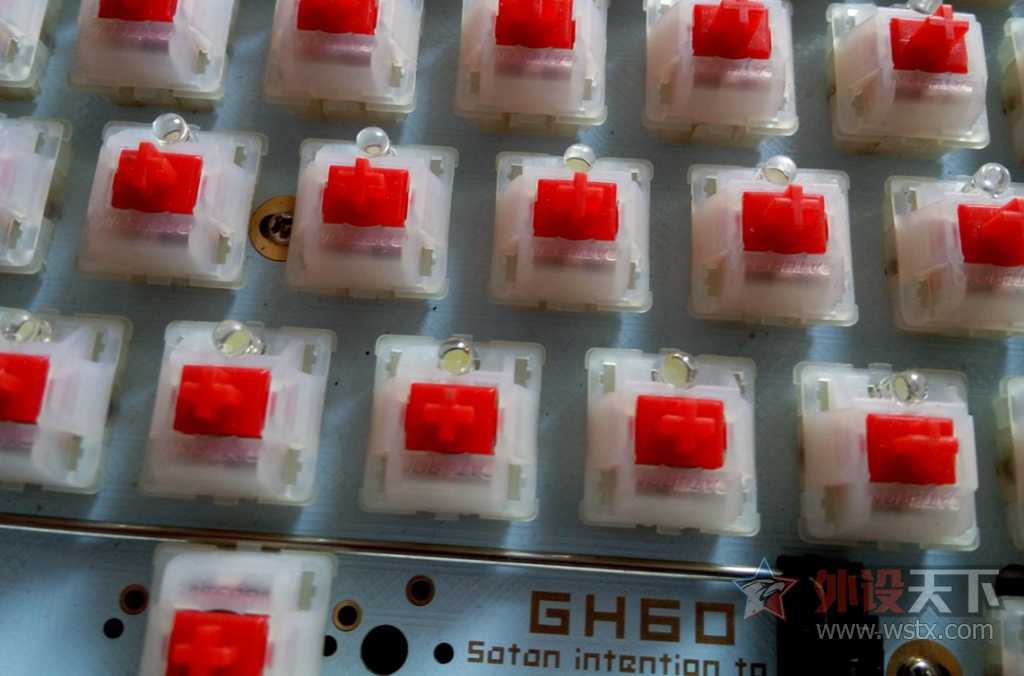 ���ϲ���gh60 satan ��ɫ����g�� ����