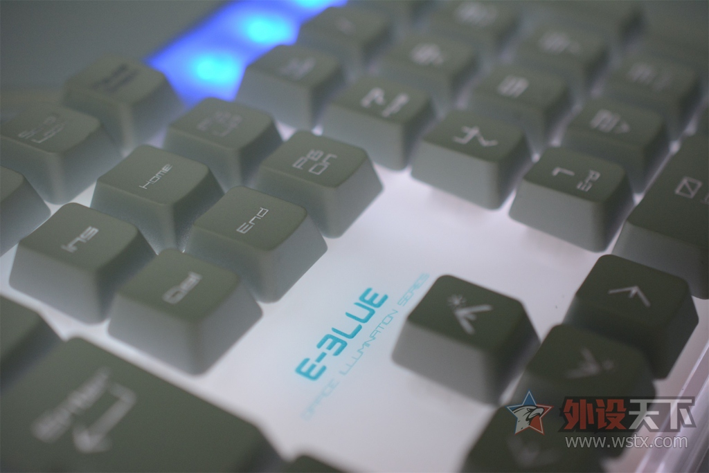 ֵE-3LUE K725Ĥ