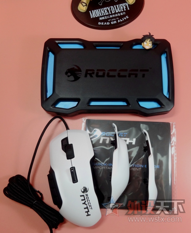 �������е�һ�Ρ������ֿ�DIYģ�黯���Roccat NYTH����+С��
