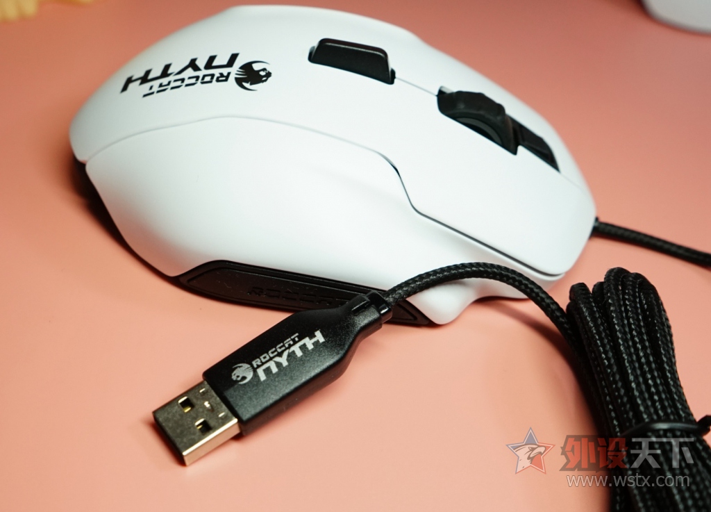 �������е�һ�Ρ������ֿ�DIYģ�黯���Roccat NYTH����+С��