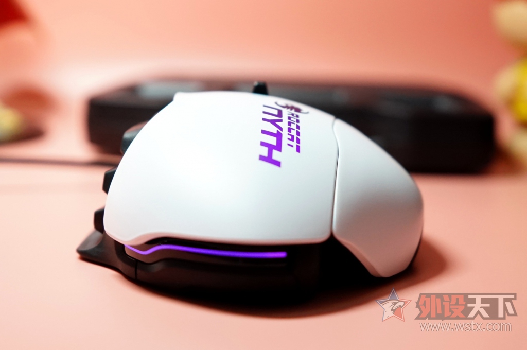 �������е�һ�Ρ������ֿ�DIYģ�黯���Roccat NYTH����+С��
