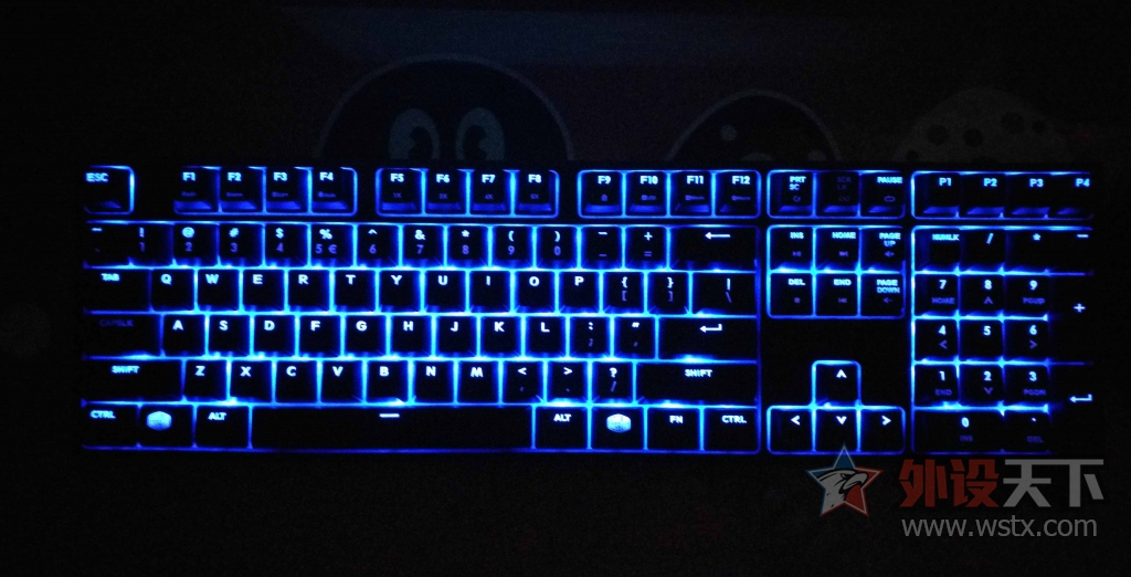 ������������ ����������ħ��֮�⡿����Masterkeys RGB PRO L��е���̼���
