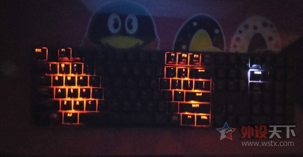 ������������ ����������ħ��֮�⡿����Masterkeys RGB PRO L��е���̼���