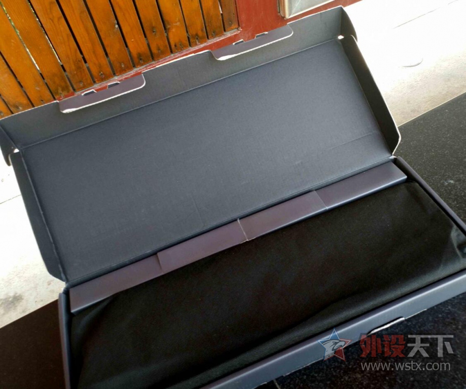 ������������ ����������ħ��֮�⡿����Masterkeys RGB PRO L��е���̼���