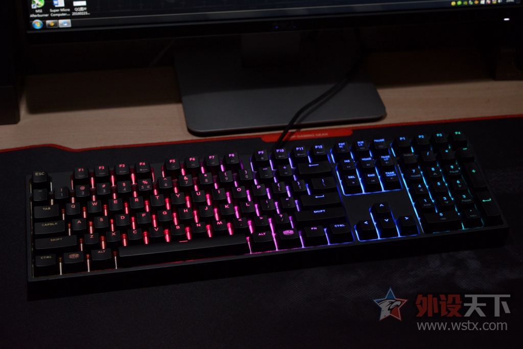 RGB�����顪����������MasterKeys  Pro L�������