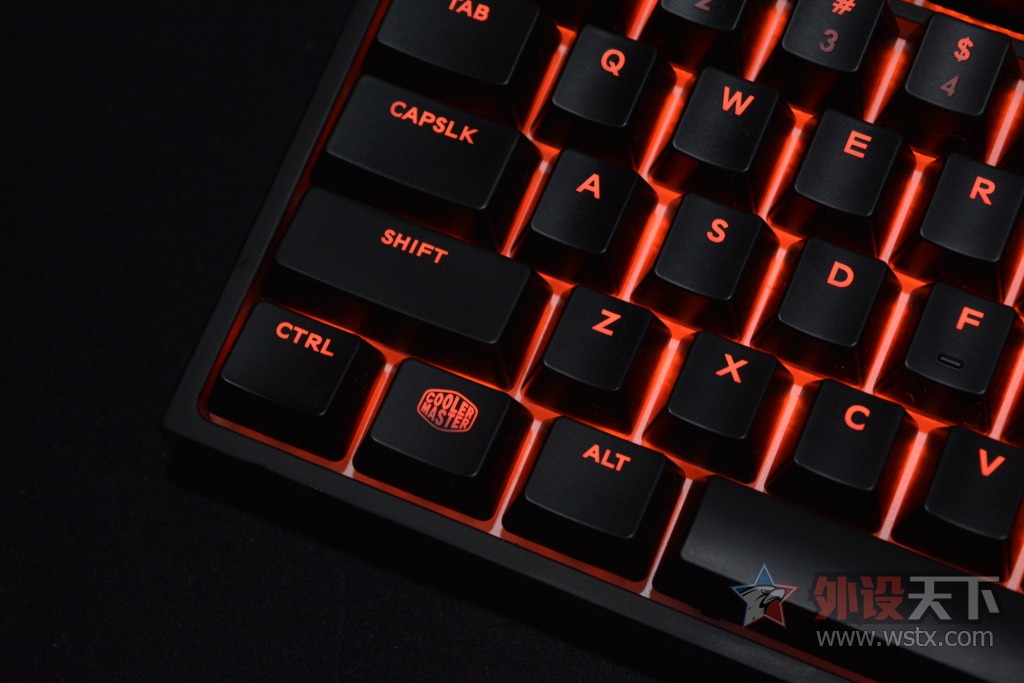 RGB�����顪����������MasterKeys  Pro L�������