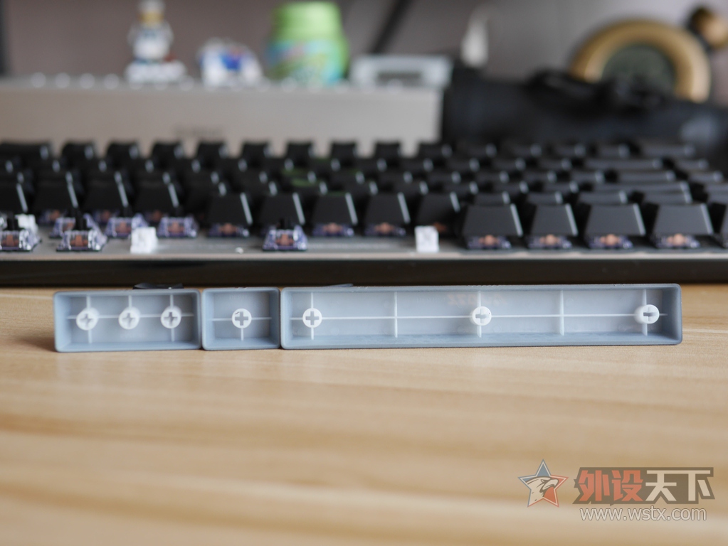 �ھ���Ajazz������AK33 RGB����ᱳ���е���̿������顾������ģʽ��Ƶ��