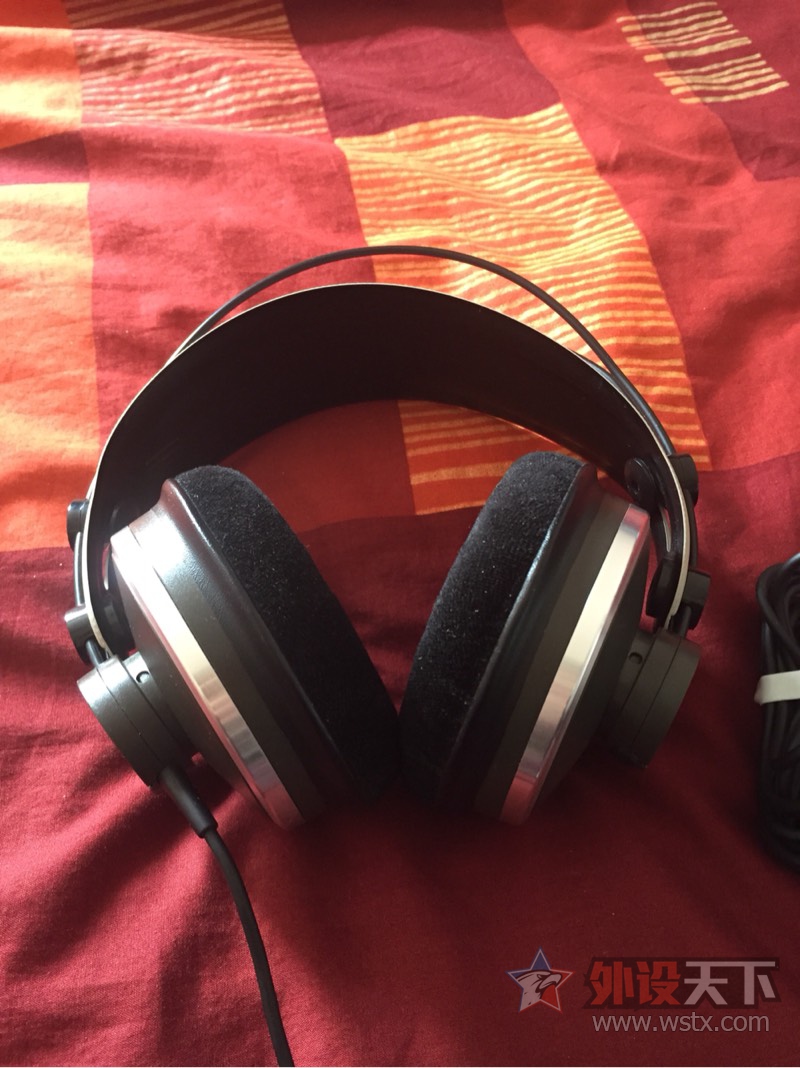 AKG K272hd