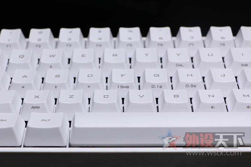 ����ѡ���Ͷ��ˣ�IKBC POKER������ PKX-6100�������