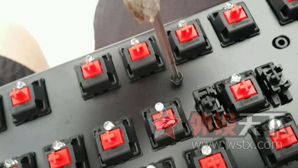 ����������ҵDeck�ռ��Ͻ�87PRO����&��ȸ�װ