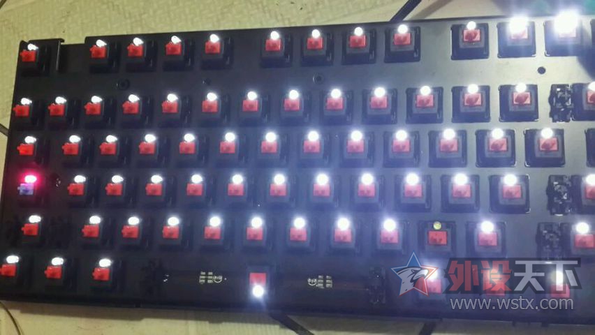 ����������ҵDeck�ռ��Ͻ�87PRO����&��ȸ�װ