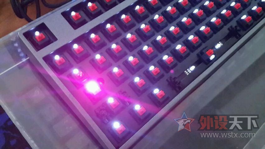 ����������ҵDeck�ռ��Ͻ�87PRO����&��ȸ�װ