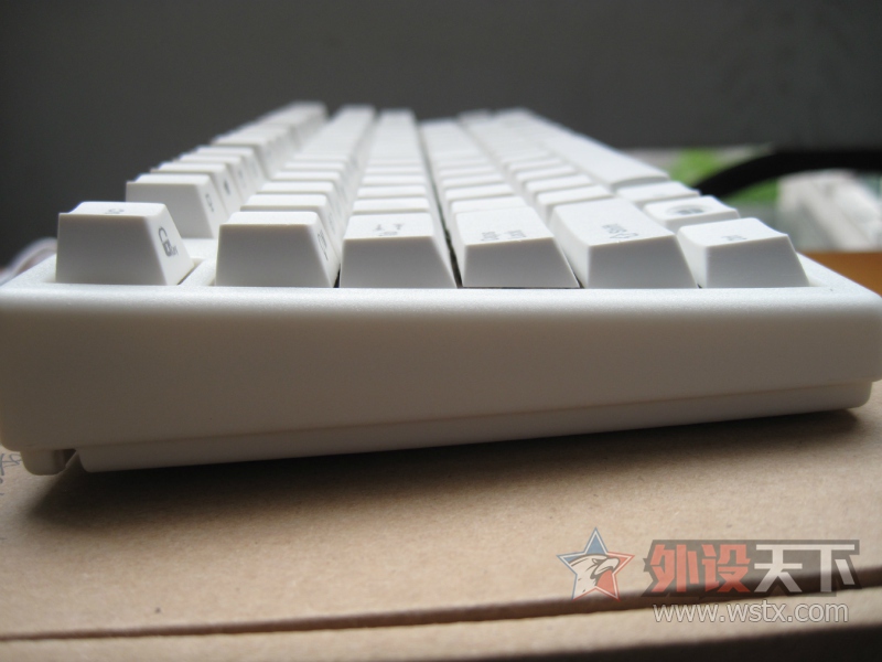 �����Ľ��� ����Plum87rgb��е������Anne pro����rgb��е���̺�������