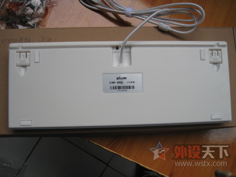 �����Ľ��� ����Plum87rgb��е������Anne pro����rgb��е���̺�������