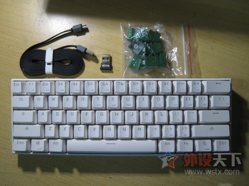 �����Ľ��� ����Plum87rgb��е������Anne pro����rgb��е���̺�������