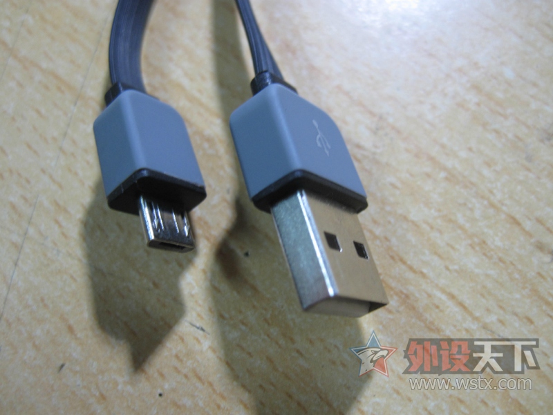 �����Ľ��� ����Plum87rgb��е������Anne pro����rgb��е���̺�������