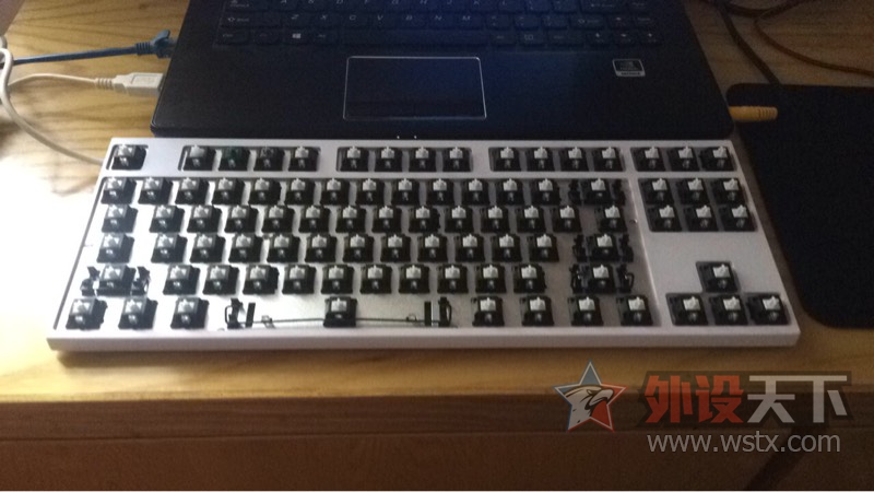 ���Ϻ������۳�leopold  ������