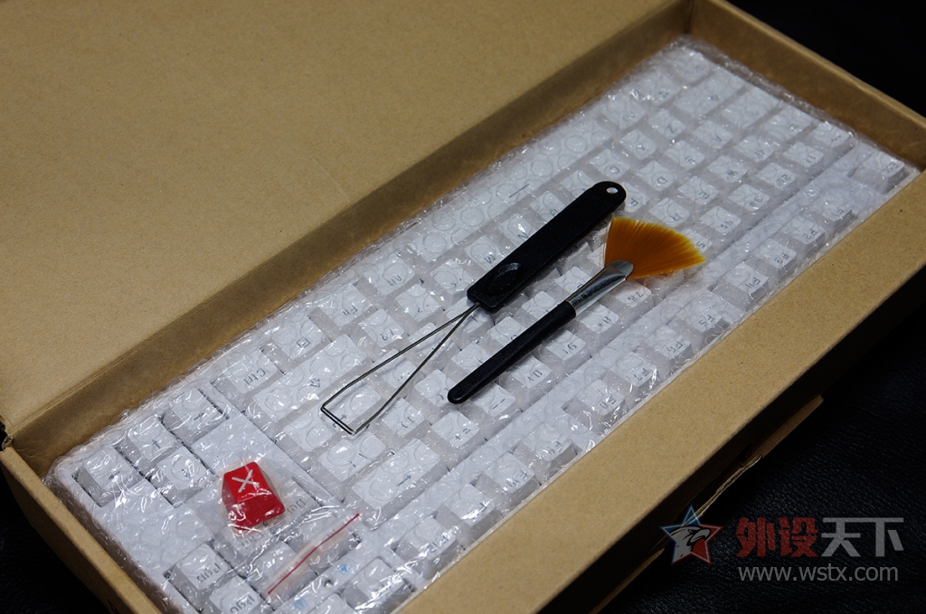 ����ұ��桿�е����е�� ��˹G.S-87LED���̲������