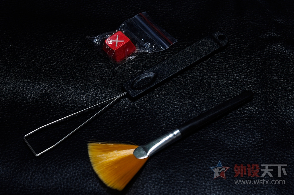 ����ұ��桿�е����е�� ��˹G.S-87LED���̲������