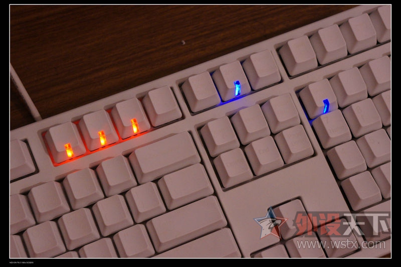 ���������������ɷ���ˣ���ѩ������һ�㵽�����ϣ���̳�пڱ��õ�����̵�ô��