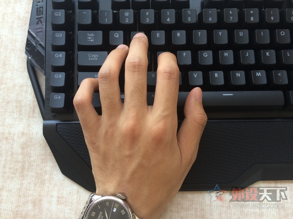 �ܲ������죬�ܲ����뺣�����粢�磿����֥��KM780RGB��е��������