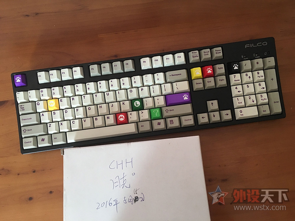 ��Ȫ�ݡ��˲˻Ұ��ϡ��Ұ׺ڼ�ñ  �۸�����