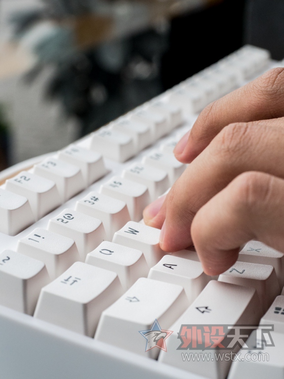 �����ӡ�����GANSS������һ���Ǽ�ñ�ϵ�����