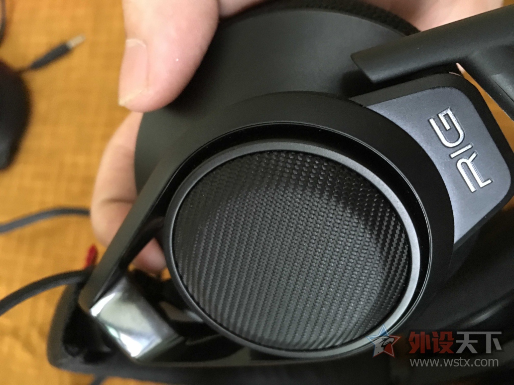 ��ȫ����Plantronic RIG������������9�£�