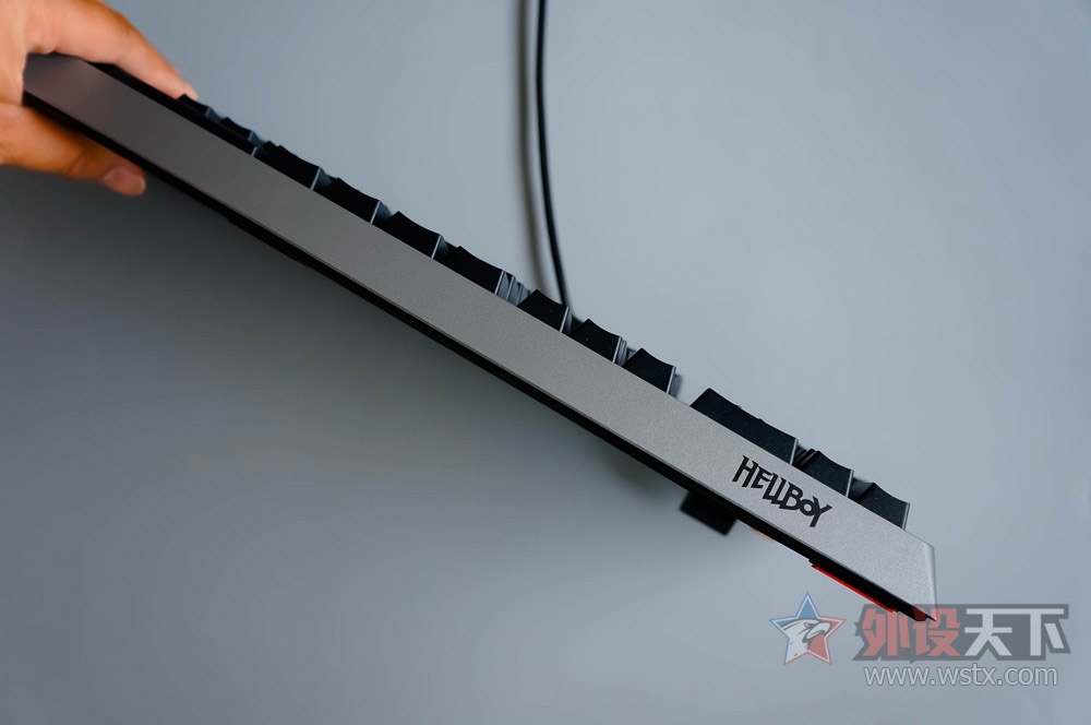 ��Ϸ���������HELLBOYӣ�Һ����е������Ϯ