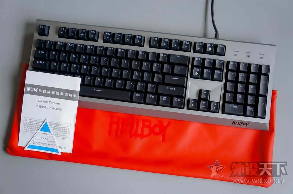 ��Ϸ���������HELLBOYӣ�Һ����е������Ϯ