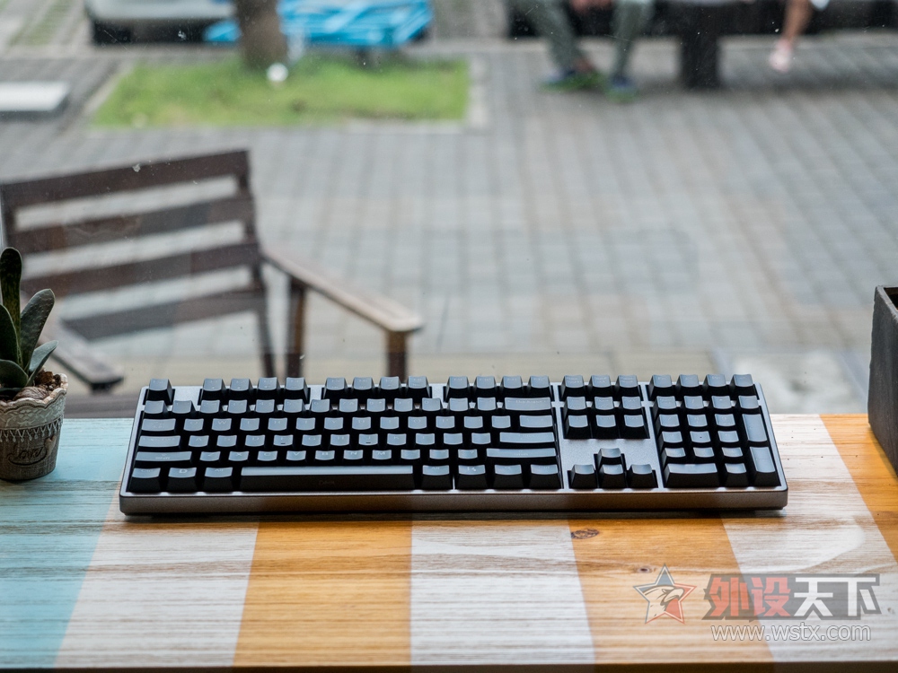 �����ӡ�����ɨ��ɮ Deck 108 Hassium PRO����