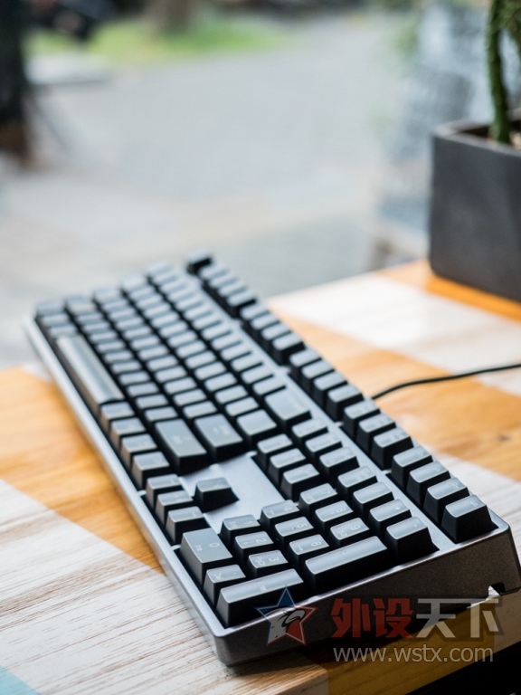 �����ӡ�����ɨ��ɮ Deck 108 Hassium PRO����