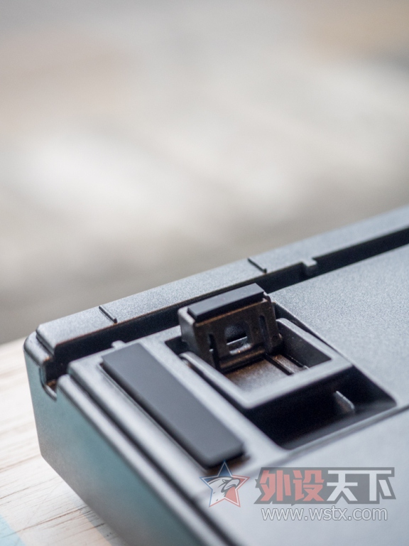 �����ӡ�����ɨ��ɮ Deck 108 Hassium PRO����