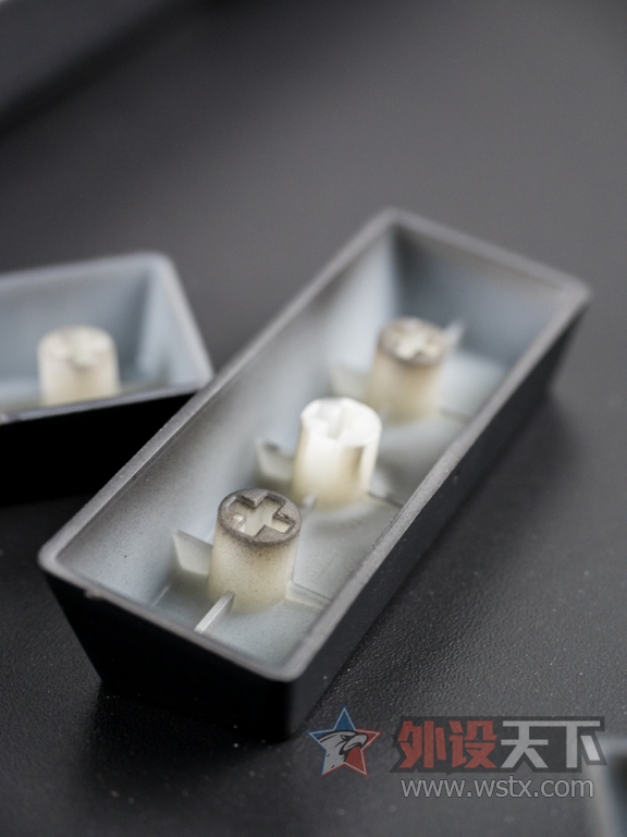 �����ӡ�����ɨ��ɮ Deck 108 Hassium PRO����