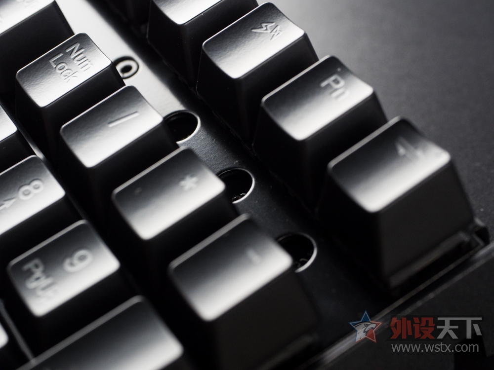 �����ӡ�����ɨ��ɮ Deck 108 Hassium PRO����