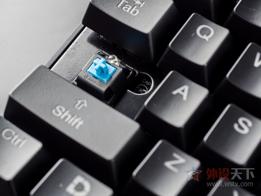 �����ӡ�����ɨ��ɮ Deck 108 Hassium PRO����