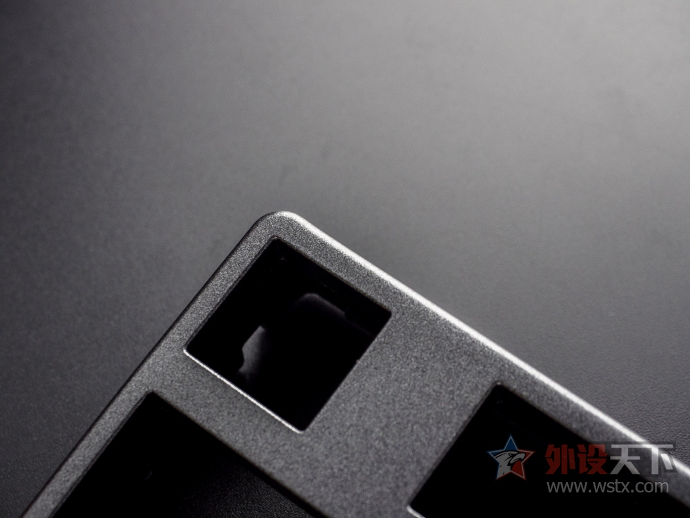 �����ӡ�����ɨ��ɮ Deck 108 Hassium PRO����