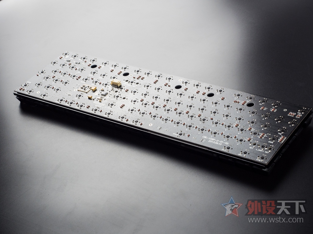 �����ӡ�����ɨ��ɮ Deck 108 Hassium PRO����