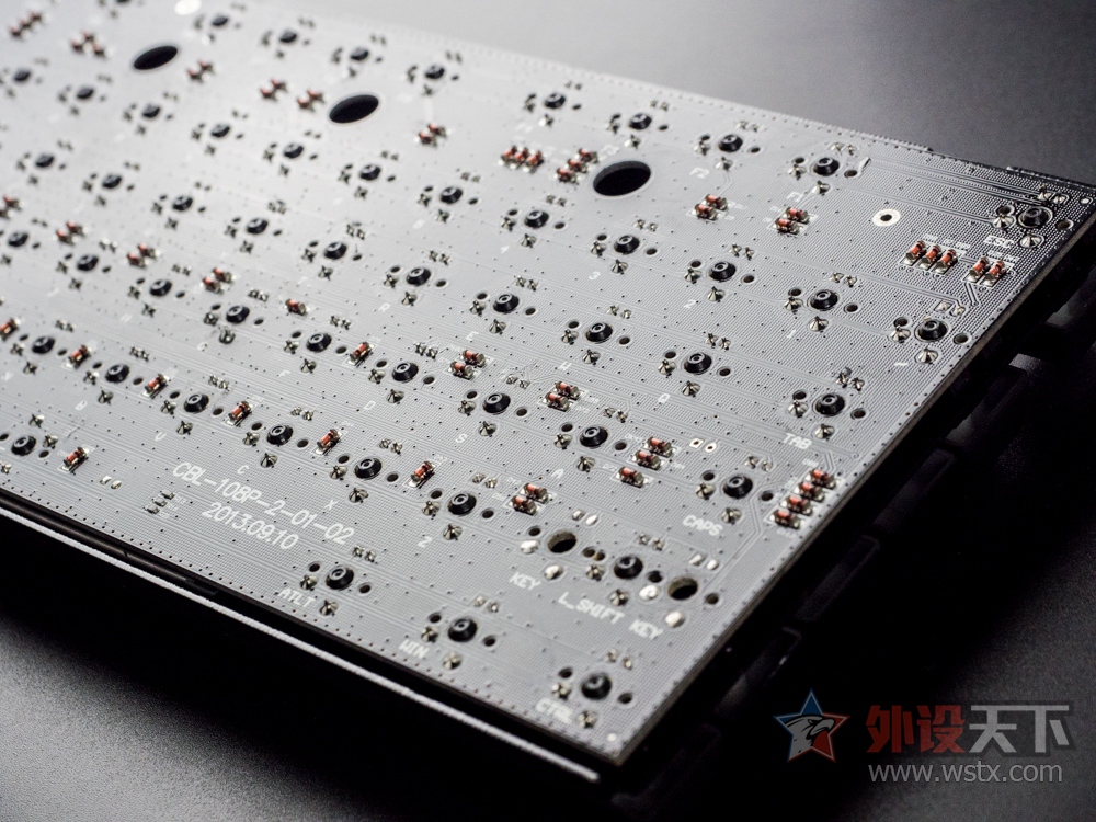 �����ӡ�����ɨ��ɮ Deck 108 Hassium PRO����