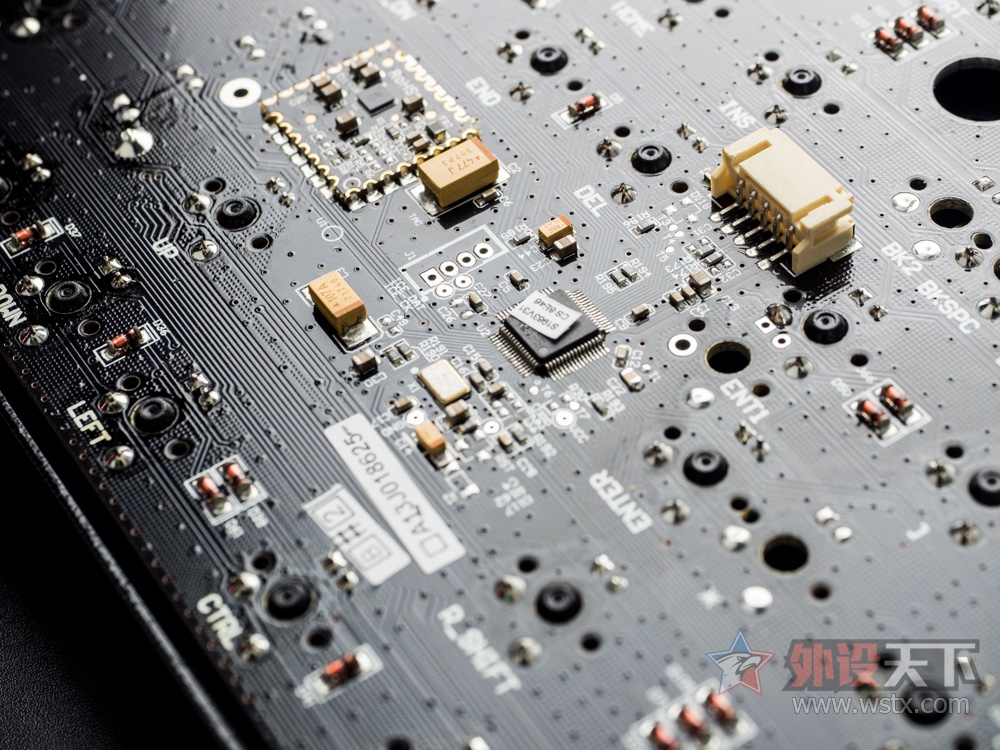 �����ӡ�����ɨ��ɮ Deck 108 Hassium PRO����