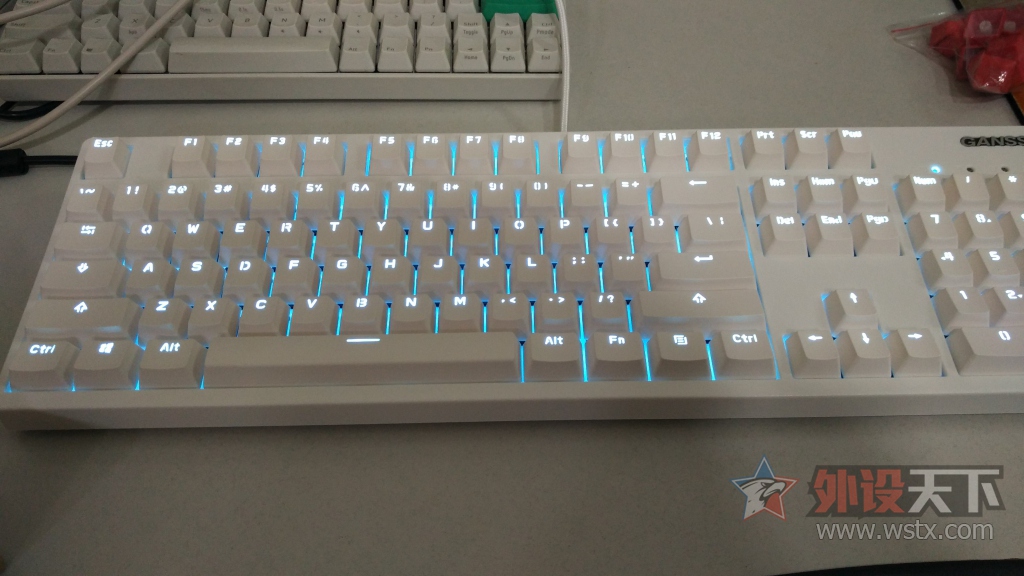 2016��G.S-104LED��ɫ����������