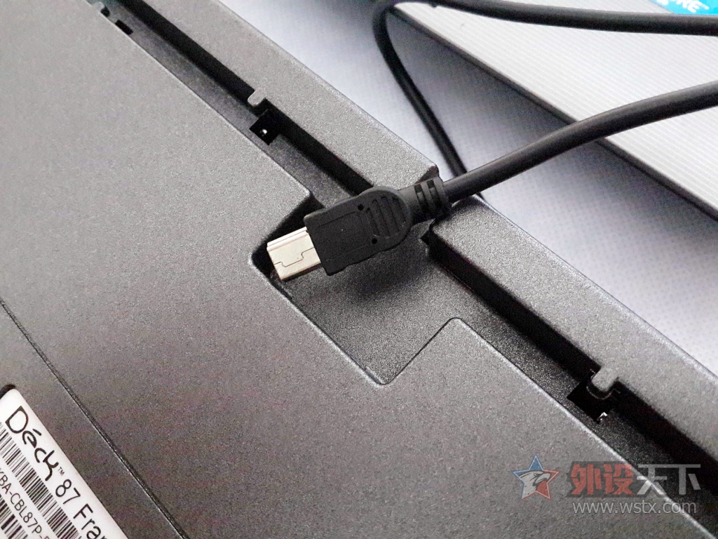 DECK�ռ��ٽ�����&���߷����װ