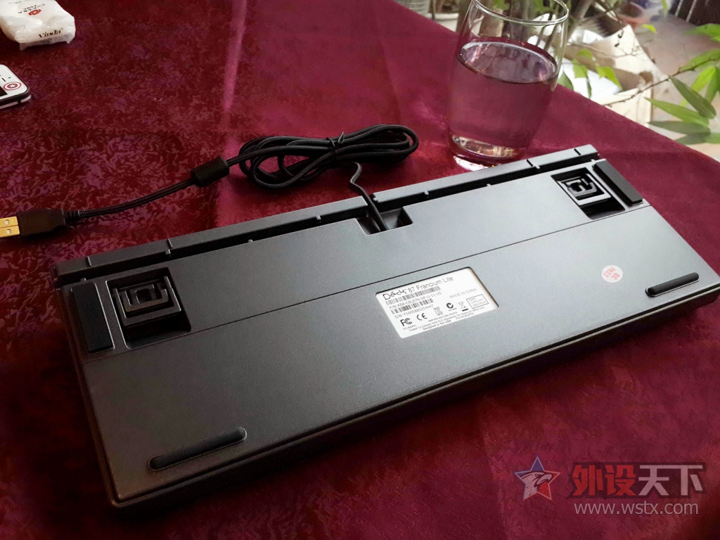DECK�ռ��ٽ�����&���߷����װ