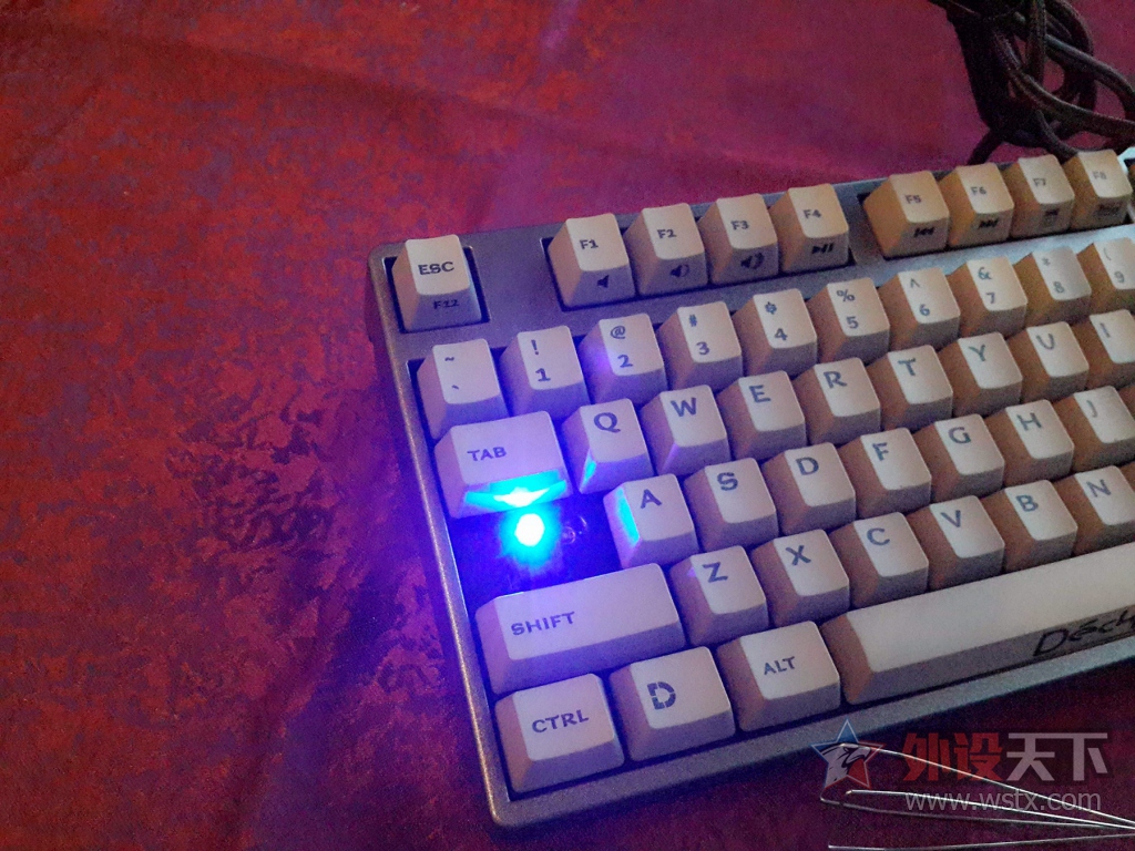 DECK�ռ��ٽ�����&���߷����װ