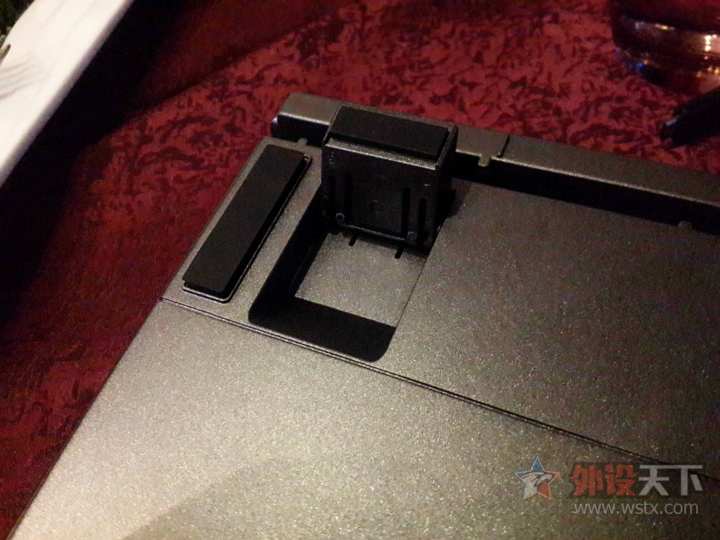 DECK�ռ��ٽ�����&���߷����װ