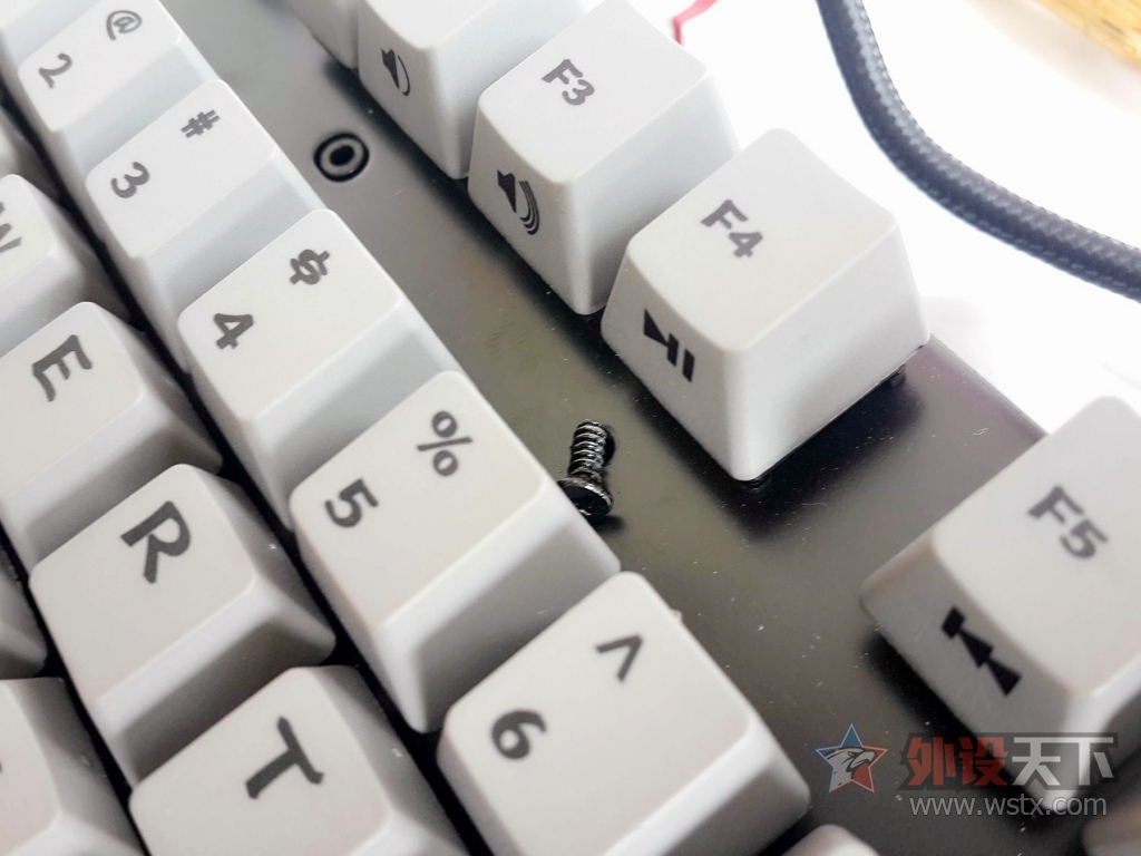 DECK�ռ��ٽ�����&���߷����װ