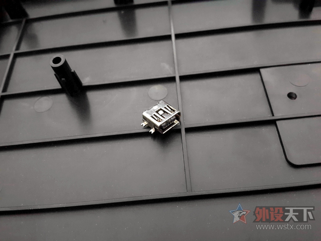 DECK�ռ��ٽ�����&���߷����װ