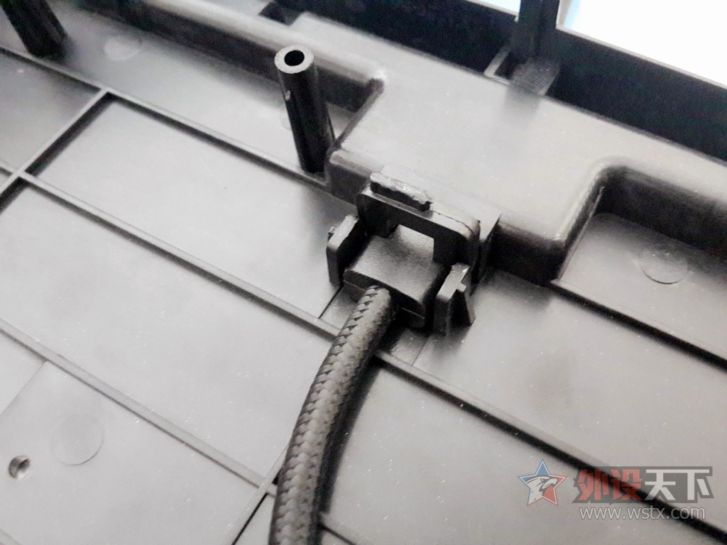 DECK�ռ��ٽ�����&���߷����װ